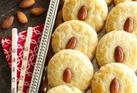 Traditional Chinese Almond Cookies