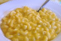 Dreamy Slow Cooker Macaroni and Cheese