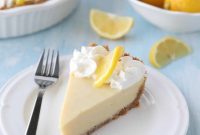 Sunshine in a Slice: Ultimate Lemon Cream Pie