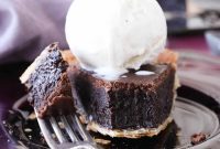 Velvet Chocolate Fudge Pie