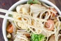 One Pan Thai Peanut Chicken Noodles