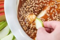 Irresistible Caramel Apple Cheesecake Dip