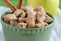 Powdered Apple Cinnamon Snack Mix