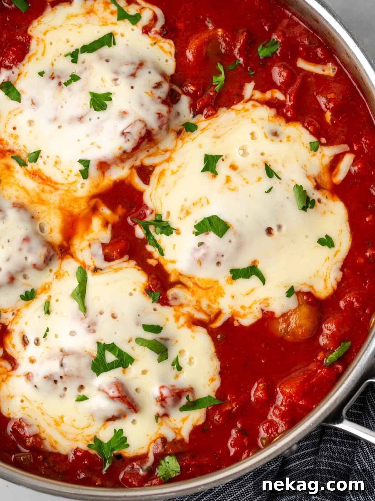 Rustic Marinara Chicken Bake 2 cheesy baked chicken marinara, a delicious one-pan meal.