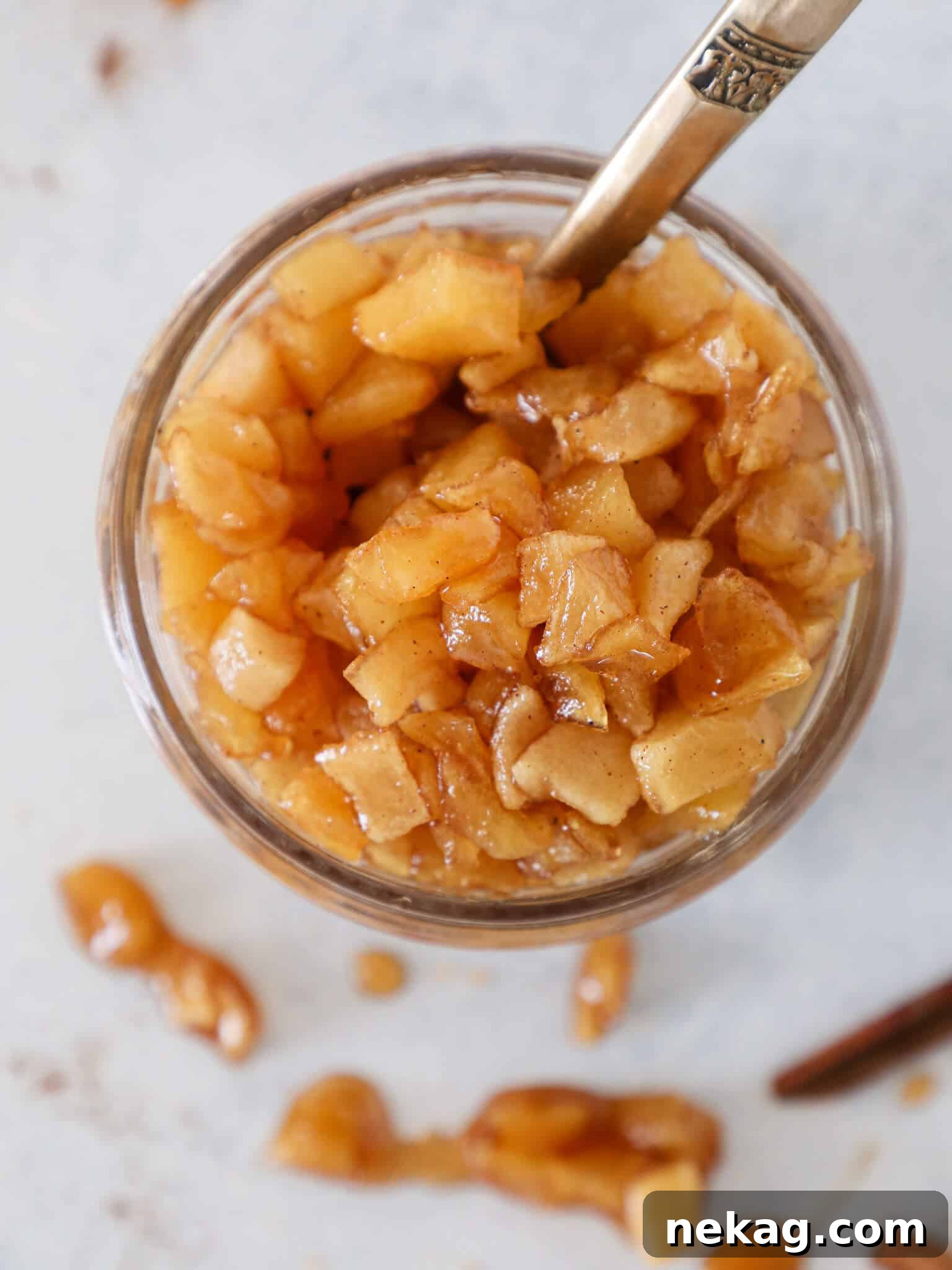 Effortlessly Delicious Apple Compote 2 Easy Apple Compote flavored with cinnamon, light brown sugar and lemon juice