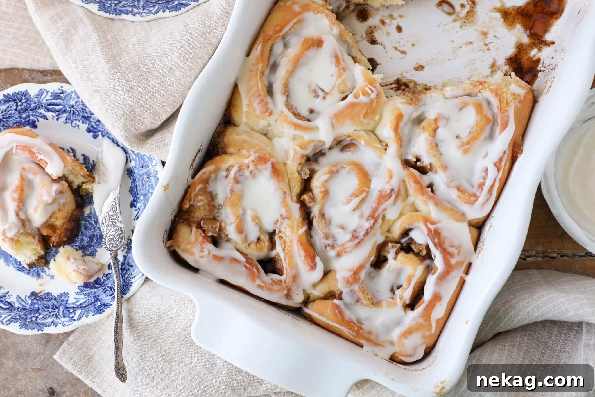 Cinnamon Apple Swirls 6 Spiced Fruit Buns Baked