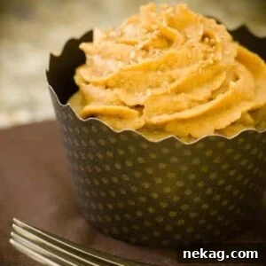 Apple Cobbler Cupcake with Pumpkin Pie Frosting
