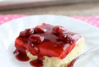 Raspberry Shortcake Sheet Cake Recipe — Light Summer Dessert