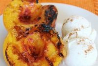 Honey-Cinnamon Grilled Peaches with Balsamic Glaze