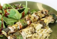 Pesto Chicken and Summer Squash Skewers for Grilling saisonal