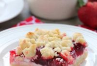 Strawberries and Cream Crumb Bars | More Strawberries & Cream Desserts