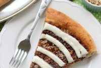 Cinnamon Roll Dessert Pizza Recipe — Gooey Swirl Pastry Pizza