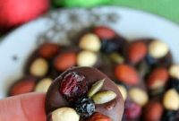 Dark Chocolate Trail Mix Energy Bites: No-Bake Snack Recipe