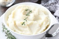 Creamy Cauliflower Mash with Garlic Mashed Potatoes