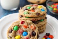 M&M Cookies: How to Make Them (Video Tutorial)