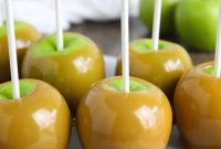 How to Make Classic Homemade Caramel Apples at Home
