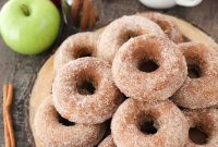 Baked Apple Cider Donuts Recipe – Soft Spiced Autumn Treat