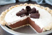 Decadent Chocolate Cream Pie Recipe with Step-by-Step Video