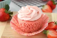 Strawberry Cupcakes Recipe with Step-by-Step Video Tutorial