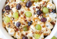 Creamy Grape Salad Recipe with Crunchy Pecans and Sweet Dressing