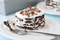 No-Bake Icebox Cake Recipe with Layers of Cream and Chocolate