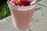 Refreshing Strawberry Lassi Recipe: Creamy Indian Yogurt Drink