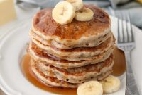 Fluffy 4-Ingredient Banana Pancakes Without Eggs