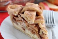 Caramel Apple Cheesecake Pie Recipe: Creamy Autumn Dessert