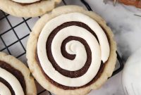Cinnamon Roll–Inspired Sugar Cookies: Soft, Swirled Treats