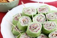 Cranberry Turkey Pinwheels: Holiday Appetizer Recipe