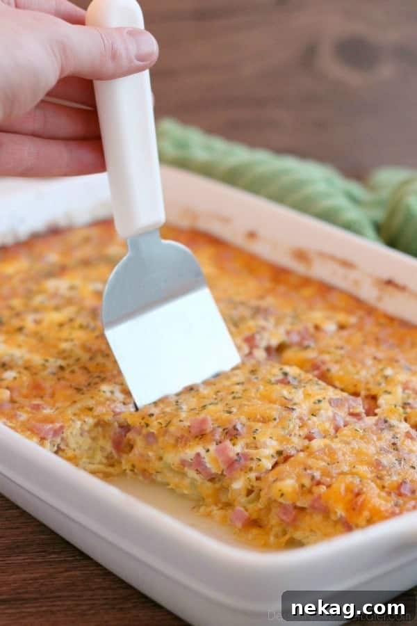 This Ham Chile and Cheese Baked Omelet is a great way to feed a crowd for breakfast, brunch, or brinner!
