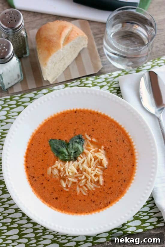 Zupas Tomato Basil Soup Recipe (Copycat) 4 Tomato basil soup served with bread