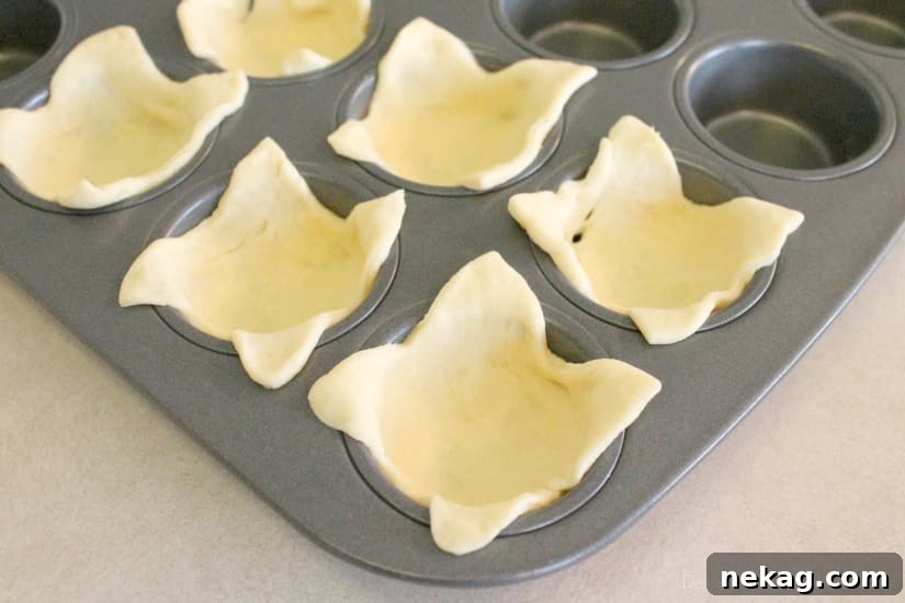 Cranberry Brie Bites: Festive Appetizers with Puff Pastry 6 Cranberry Brie Bites