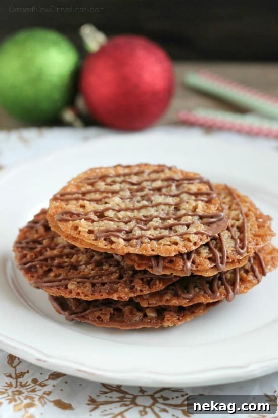 Crispy Oatmeal Lace Florentine Cookies Recipe 6 Thin, crisp, buttery cookies are sandwiched between melted milk chocolate with an extra chocolate drizzle on top. They taste like toffee and they look like lace. These Florentine Cookies are a holiday favorite!