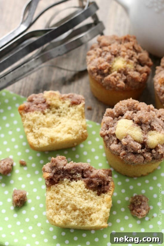 These coffee cake muffins have a moist, buttery yellow cake, and are topped with lots of crunchy, sweet cinnamon streusel.