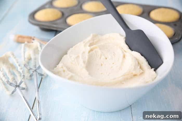 How to Make Vanilla Buttercream Frosting (Video Tutorial) 4 This Vanilla Buttercream Frosting recipe whips up quick an can be used for cakes, cupcakes, or cookies.