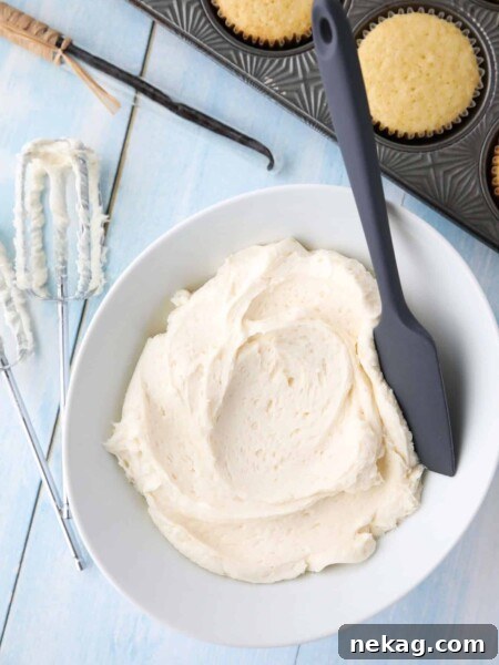 Vanilla buttercream frosting.