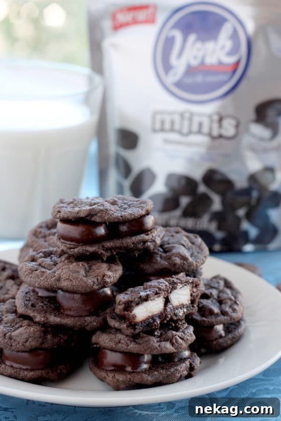 Peppermint Patty Mini Cookie Sandwiches