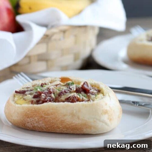 Bacon and Egg Breakfast Boats